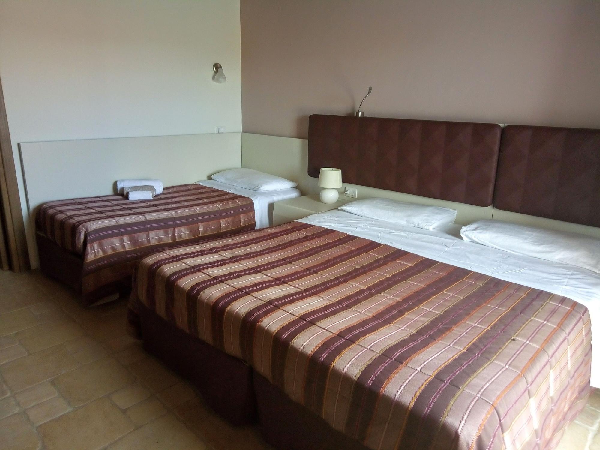 Liscia Country Relais Guest House Sant'Antonio di Gallura Ngoại thất bức ảnh