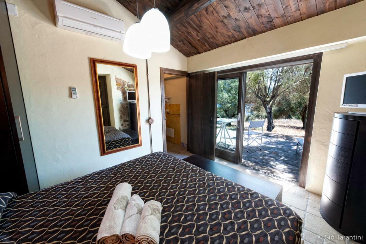 Liscia Country Relais Guest House Sant'Antonio di Gallura Ngoại thất bức ảnh