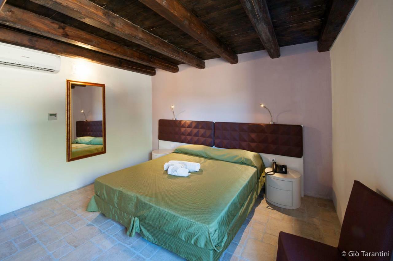 Liscia Country Relais Guest House Sant'Antonio di Gallura Ngoại thất bức ảnh