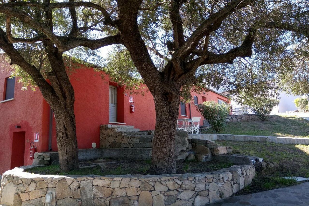 Liscia Country Relais Guest House Sant'Antonio di Gallura Ngoại thất bức ảnh